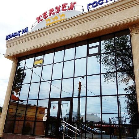 Hotel Keruen Taras Exterior foto